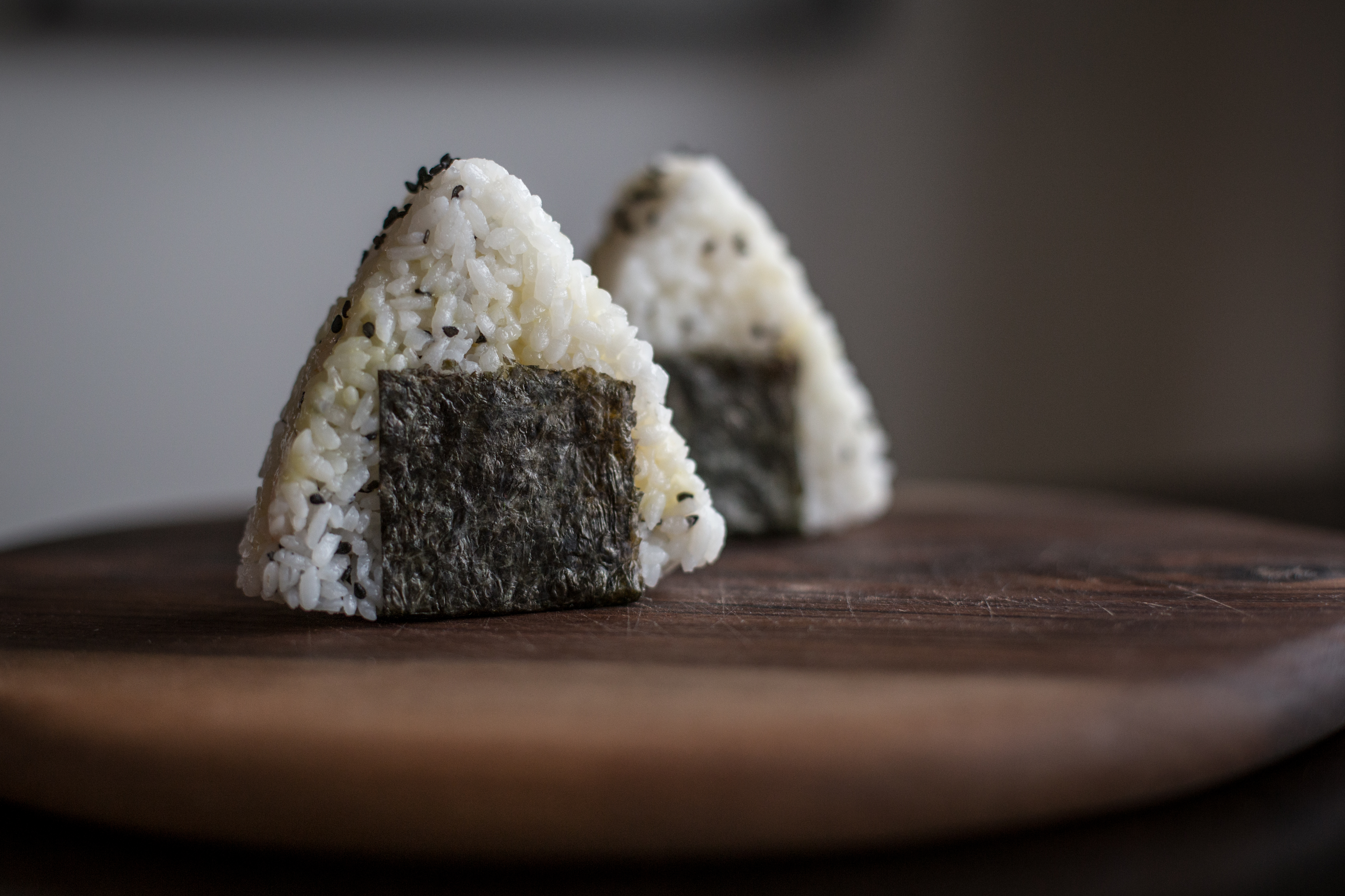 Onigiri na prkénku
